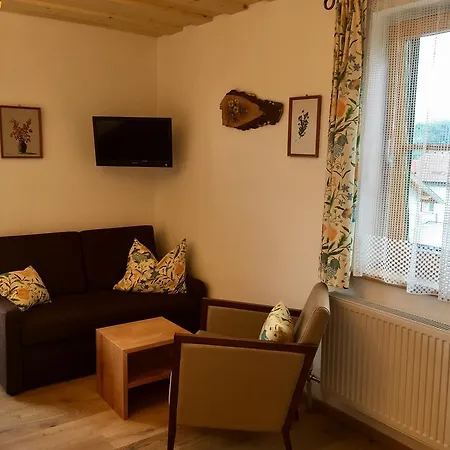Quarto em Acomodações Particulares Haus Lisa *