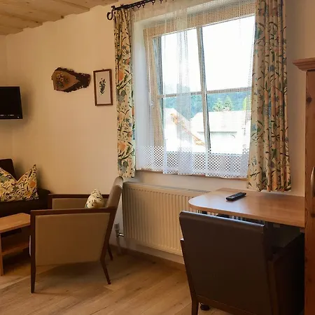 Haus Lisa Homestay szállás