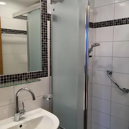 Quarto em Acomodações Particulares Haus Lisa *